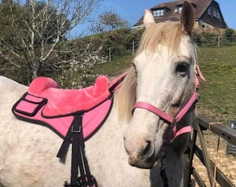 BuckYou Western /Iberan style HY.PE treeless saddle pad brown, black. pink  or purple!