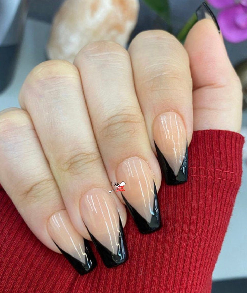 Black V French Tip Nails Minimalist Nails Press On Nails Etsy