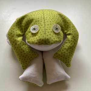 Spotty Green Frog for Health, Healing and Confidence - Lavender Scented Handmade Reshape Pose Squishy Frog Toad