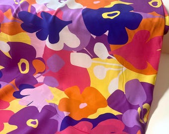 Tejido de viscosa Trail Run de Nerida Hansen LENZING™ ECOVERO™ / Estampado abstracto morado, azul y verde / Tejido sostenible y drapeado por metro