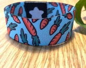 Cute Carrot Print Wristband