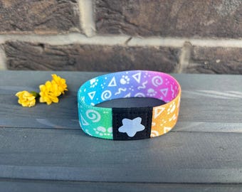 Pastel Paw Pattern Wristband