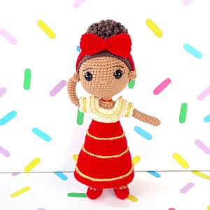 Dolores MADRIGAL / Charm amigurumi PATTERN of Cochet PDF in English and Spanish (madrigal family Spanish and English)
