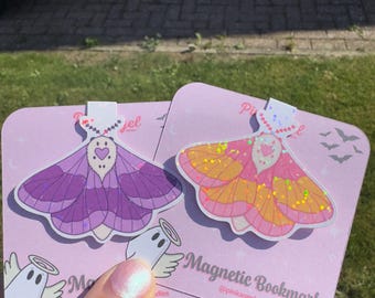 MOTH MAGNETIC BOOKMARK | gothic gift idea for bookworm | alternative reading lover accessories | alternative glitter stationary |creepy cute