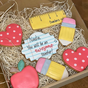 Teacher Cookie Box - Made to Order - Gift - Iced Biscuits - Thank You - School