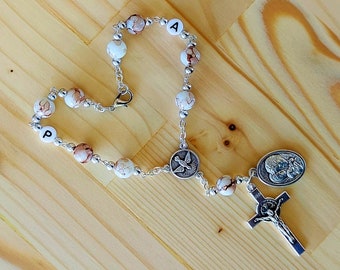 Wähle Heiliger Auto Rosenkranz, personalisierter katholischer Rosenkranz, Mini Rosenkranz, Gebetsperlen, Rückspiegelaufhänger, Autozubehör, Taschenkranz