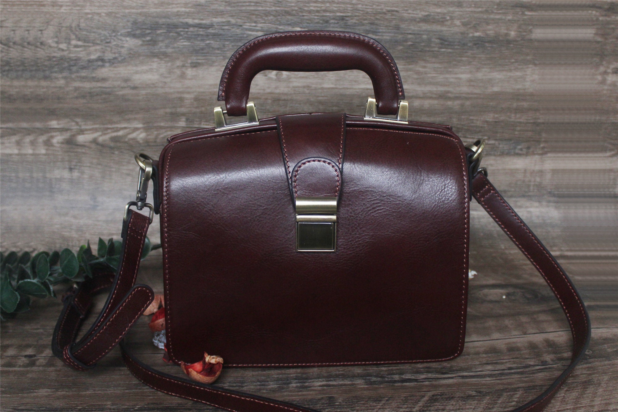 DRESSAGE LEATHER WHEELED GLADSTONE BAG - T. Anthony