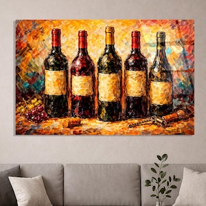 以下が含まれることがあります： 油絵は、コルク、コルク栓抜き、ブドウが置かれたテーブルに配置された、空白のラベルが付いた5本のワインボトルを描いています。ボトルは赤、緑、金色のアクセントがあり、カラフルで質感のある背景が特徴です。