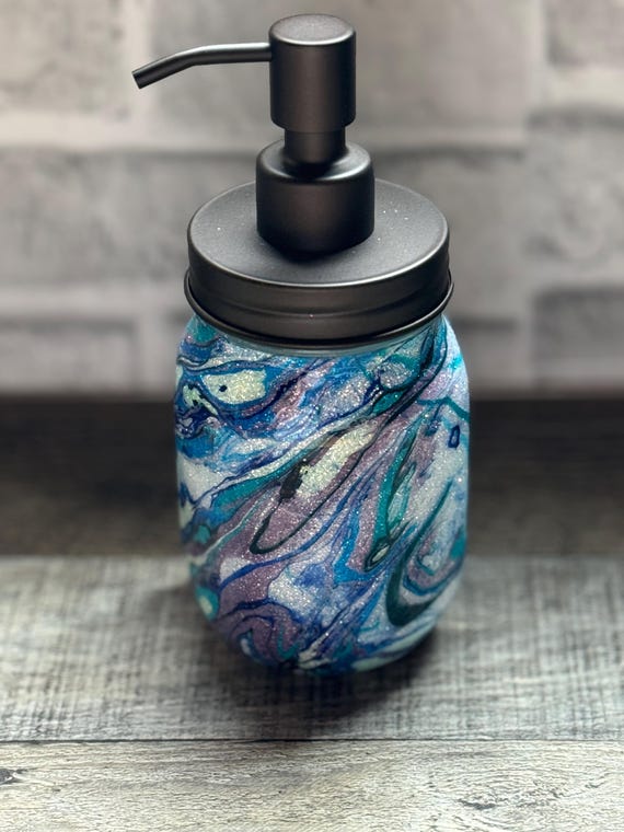 Glitter Soap Dispenser: Sparkle Bathroom Accessory