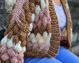 Cropped Hand Knit Cardigan With Loose Fit and Balloon