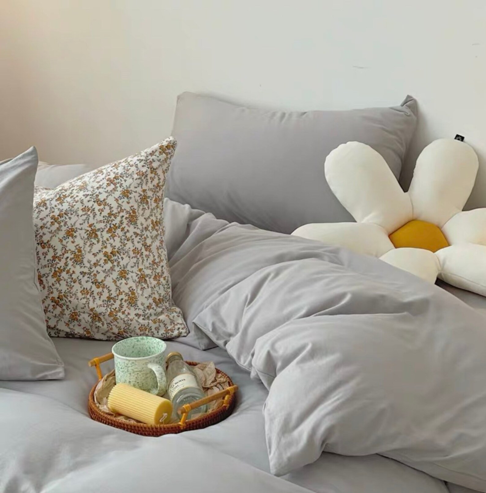 Ever Lasting Bed Pillows Flower Pillows 24 X 24 Pillows Bed Etsy