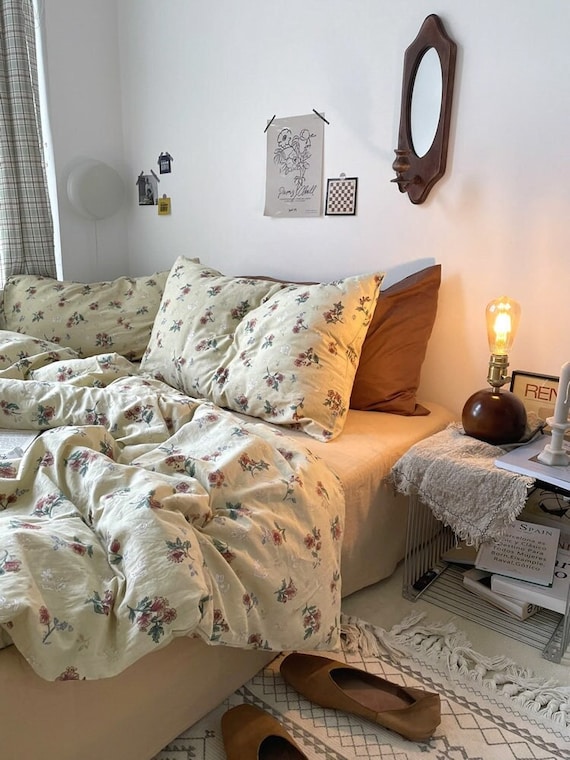 Floral Vintage Inspired Bedding Set 