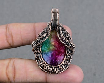 Colgante de cuarzo solar arcoíris: collar hecho a mano con alambre de cobre.