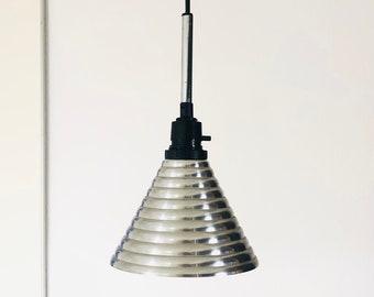 FÄRGSTARK - Postmodern / Space age hanglamp - Geplooid metaal - jaren 90 vintage Ikea
