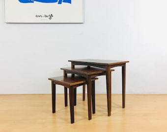 Mimiset - Nesting tables - Mid century '60 danish design - 'Brazilian' Rosewood / Palissander - Set van 3 bijzettafels