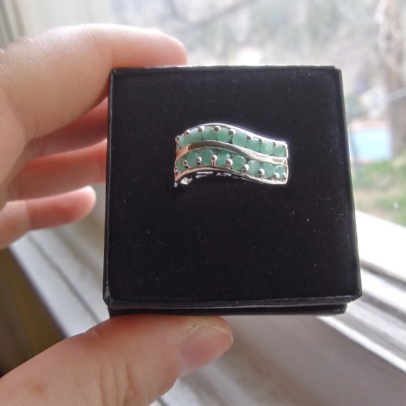 Genuine Ladies Emerald Wave Ring Set In Sterling Silver-Size 7