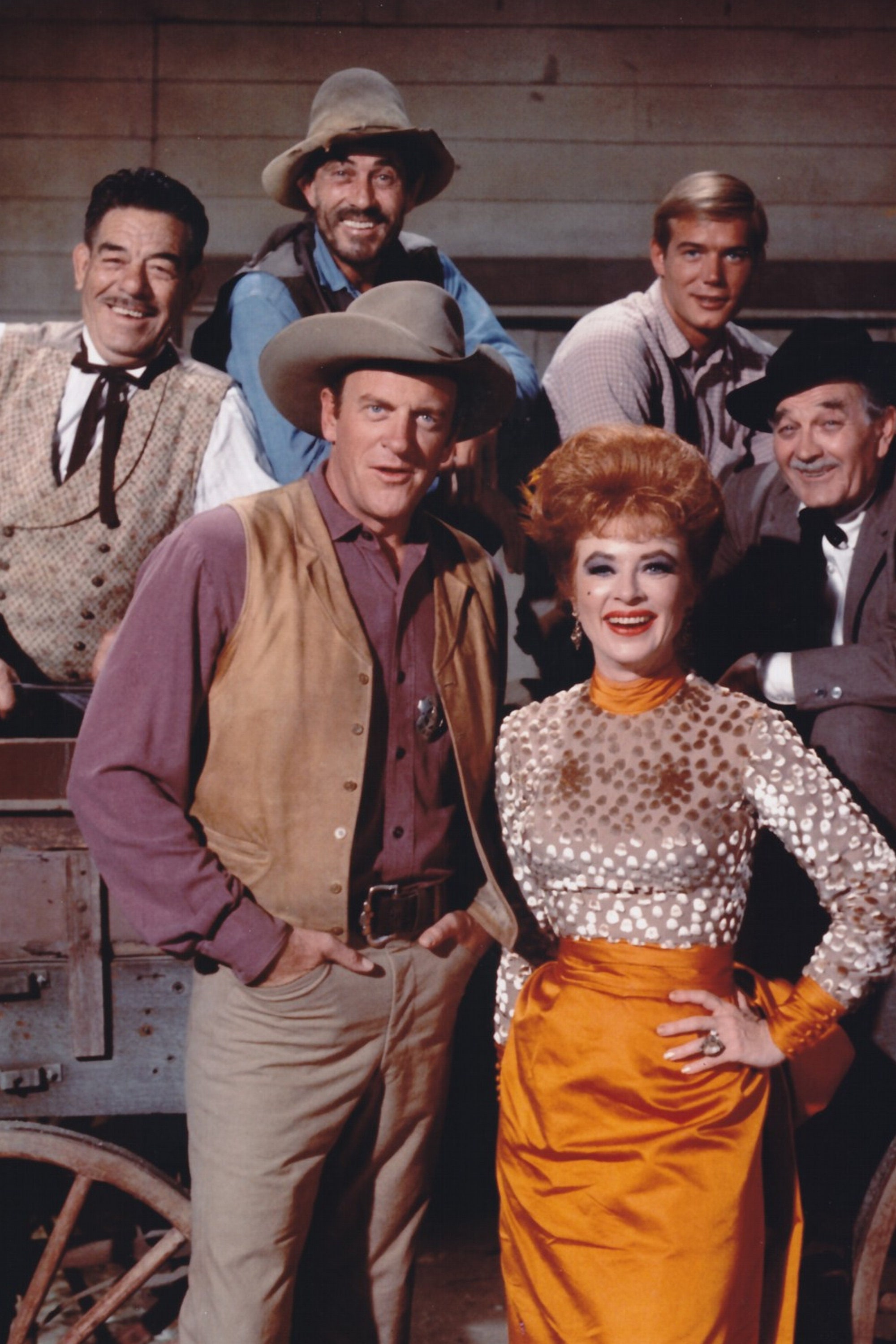 Did The Cast Of Gunsmoke Get Along - sq9p3ro