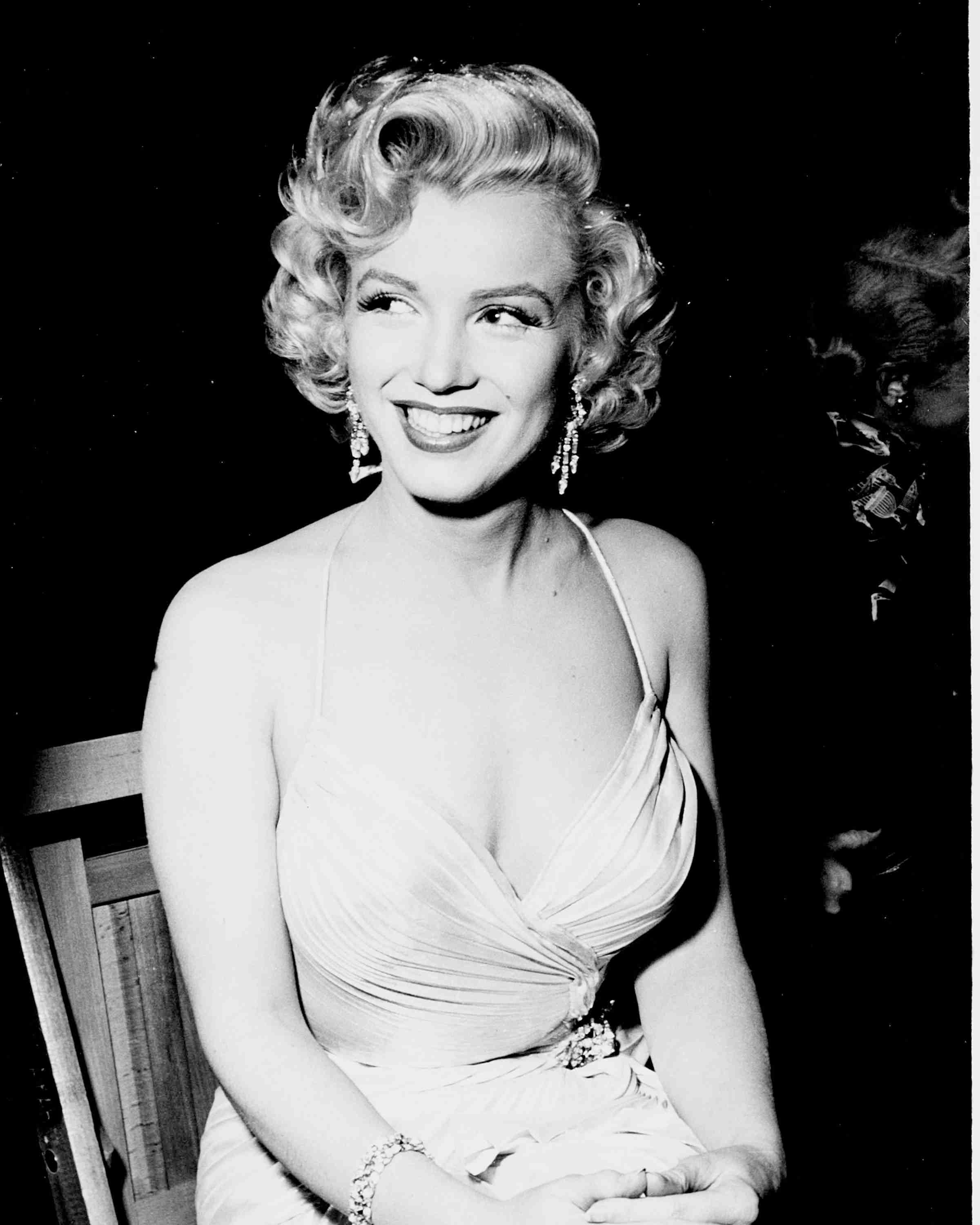 MARILYN MONROE Vintage Rare Celebrity Exclusive 8x10 Photo 1679 MARILYN MONROE Vintage Rare Celebrity Exclusive 8x10 Photo 1679