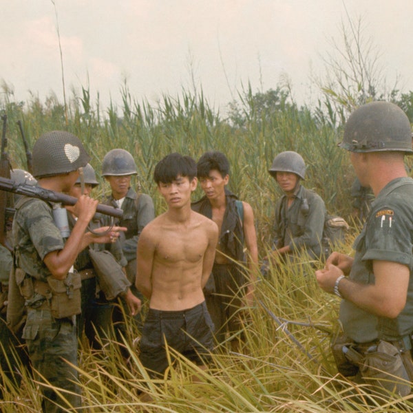 Vietnam war Lock and Loaded  8  x 10 Photos captured  Historical photos From War  We salute Veterans
