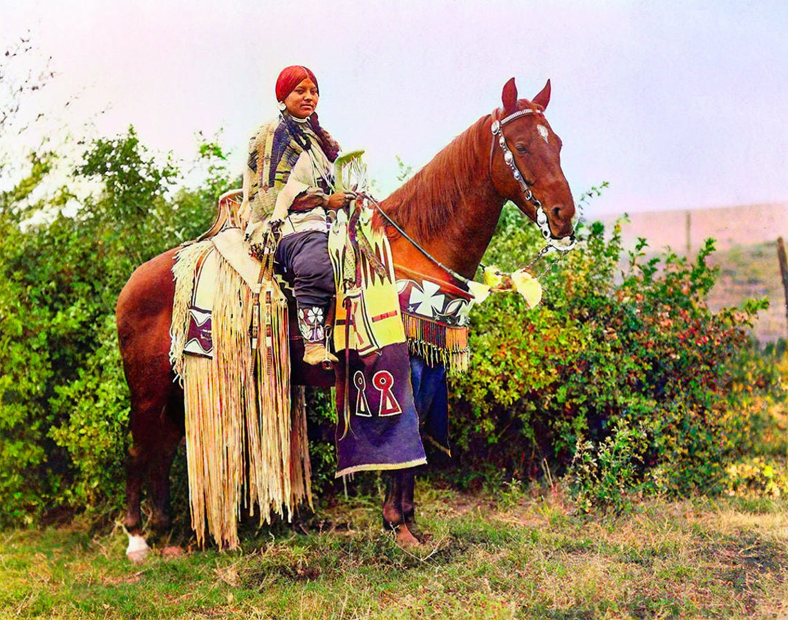 ネイティブアメリカンインディアン女性乙女馬に乗る写真墓石8 x 10