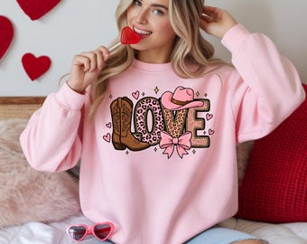 Western Love T-shirt, Cowgirl Xoxo Tee, Valentine’s Day Country Sweatshirt