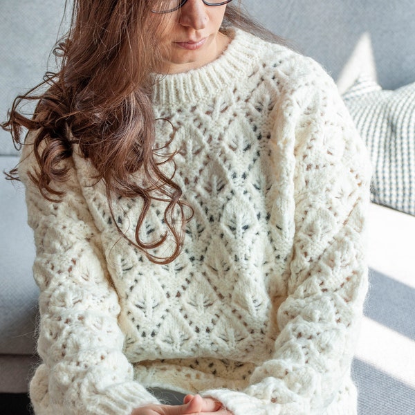 White Openwork Wool Sweater / Crew Neck Long Sleeve Slouchy Pullover