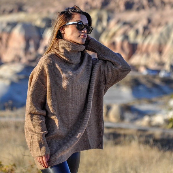 Alpaca Tunic Sweater: Slouchy Oversized Comfort in Handknit Elegance - Camel (Color options available)