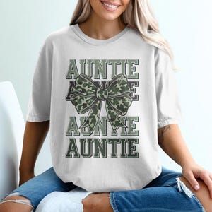 Auntie Camo Coquette Bow PNG, Old School Camo png, Girls Camo Bow Png Shirt, Retro Hunting Sublimation Coquette Bow Png Camoflauge Print Png
