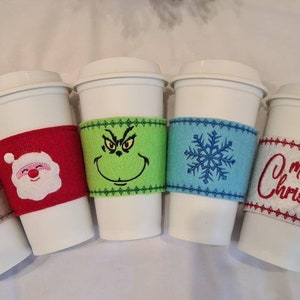 Digitale downloadset van 10 herbruikbare kerstmokverpakkingen in de borduurring machineborduurontwerp in meerdere formaten snel vilten warme koffiekop afbeelding 5