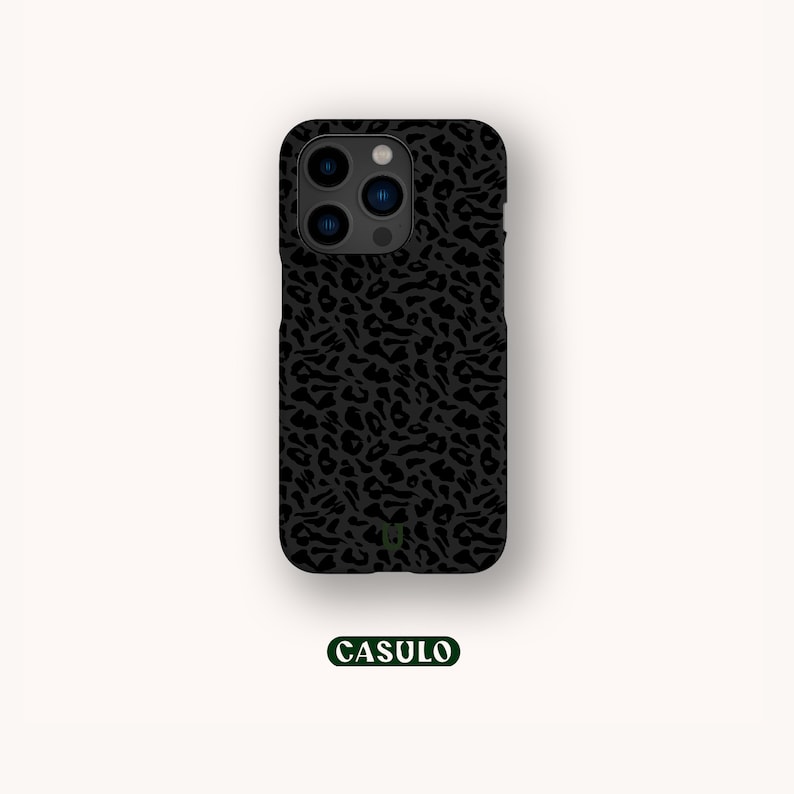 Dark leopard phone case for iphone 16 pro