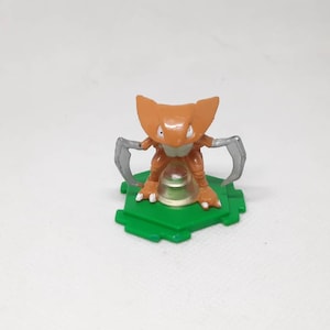 Kabutops figure - Etsy 日本