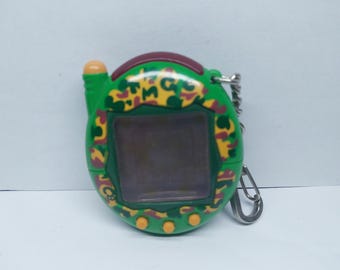 たまごっちID L 日本版、レアグリーンシェル、中古、ヴィンテージ