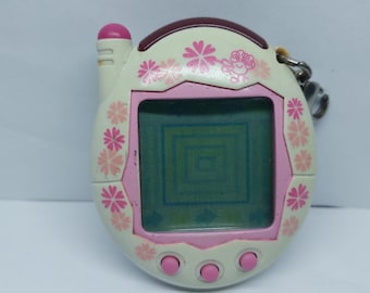 Tamagotchi Tamagotchi Plus White Flower Pink Virtual Pet Game Used Japanese