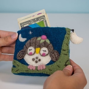 Pouch:Owl/Coin Purse/Zippered Pouch/Kids Bag/Coin Pouch/money purse/change purse/felt bag/felt pouch/small wallet/credit card/wallet felt