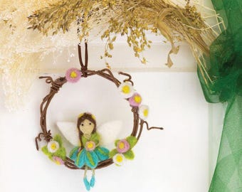 Miniature Felt Wreath / Garden Fairy Vignette / Fairy Ornament / Mini fairy Decor /Fairy wall hanging / fairy decor / fairy nursery decor