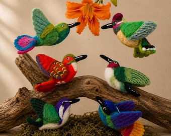 Hummingbird ornament /Felt Birds ornament/Bird Ornament/Bird Lover Gift/Bird Watcher Gift/Christmas ornaments/Ruby Throated Hummingbird