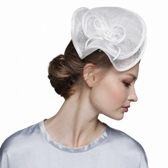 Stylish White Fascinator Headband Wedding Tea Party Cocktail  display picture 1