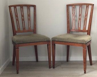 A Pair of Antique Elm Wood Louis XVI Chair 1780