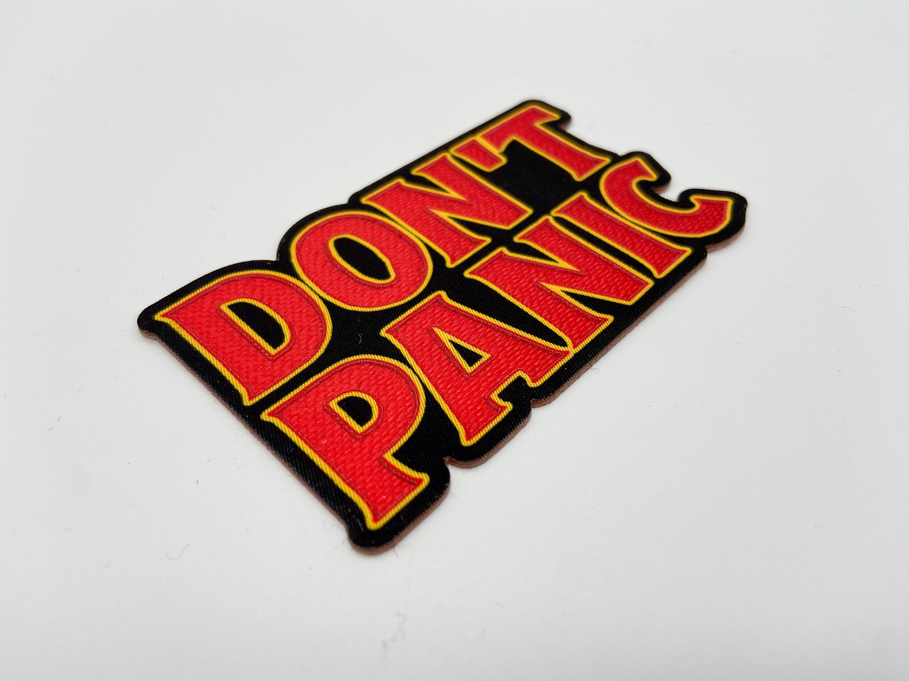 DON'T PANIC Button 2.25 Badge Pin HHGG D Adams Hitchhiker's Guide to the  Galaxy