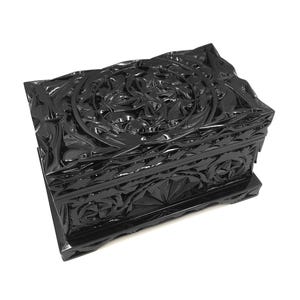 Hand-Carved Wooden Jewelry Box – Perfect Anniversary Gift, Elegant Storage for Treasured Jewelry, Unique Carved Wood Design