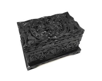 Hand-Carved Wooden Jewelry Box – Perfect Anniversary Gift, Elegant Storage for Treasured Jewelry, Unique Carved Wood Design