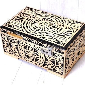 Personalized Wedding Keepsake Box – Custom Photo & Memory Storage – Gift for Couple or Baby Keepsakes
