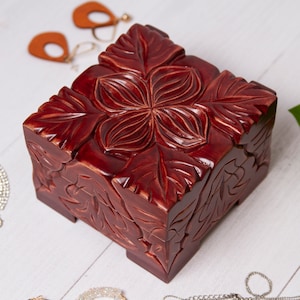 Hand Carved Wood Jewelry Box: Personalized Floral Keepsake