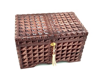 Lockable Carved Wood Toy Box: Discreet Adult Storage