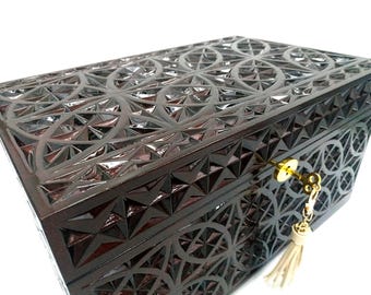 Lockable Carved Wood Toy Box: Discreet Adult Storage