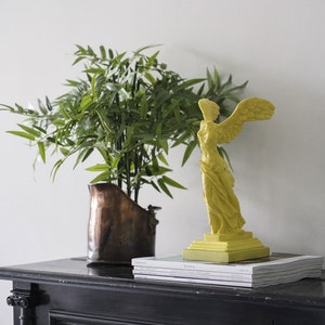 Winged Victory Nike Of Samothrace Sculpture Greek Copy Museum Statue 12 inches - 31 cm Height