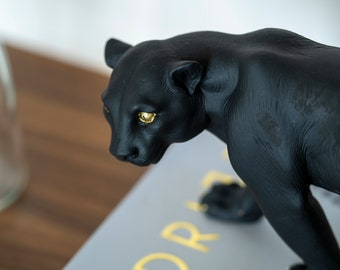 Black panther hotsell animal figure