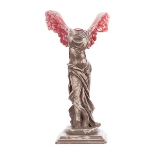 Winged Victory Nike Of Samothrace Statue Ancient Elephant- Blue & Red Sculpture 30cm Height