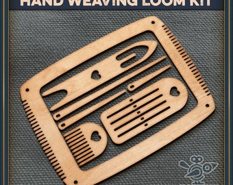 Hand weaving kit: frame loom, rigid heddle, comb, shuttle and needles