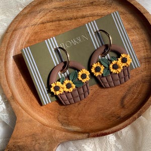 Polymer Clay Earrings,Sunflower Earrings,Fall Earrings,Handmade Autumn Jewelry,Thanksgiving,Halloween Earrings,Gift for her,Cottagecore.